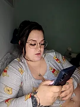 Saucy-Serenity's cam snapshot