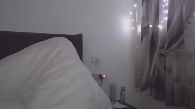 maayanlevi2 live sex cam