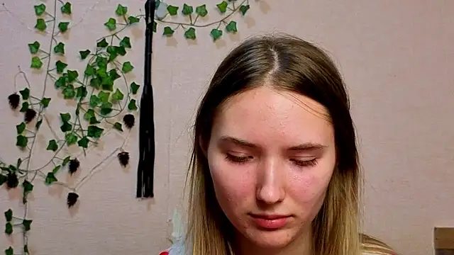 _kikiclark__'s cam snapshot