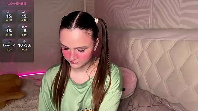 Barbie_Charm_'s cam snapshot