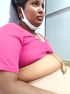 tamilkaviya431 live sex cam
