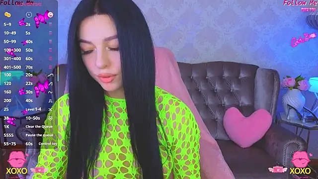 KitnissKiss live sex cam