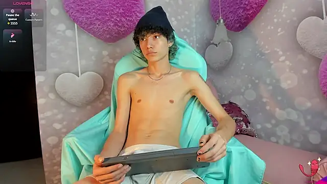 thanier_18 live sex cam