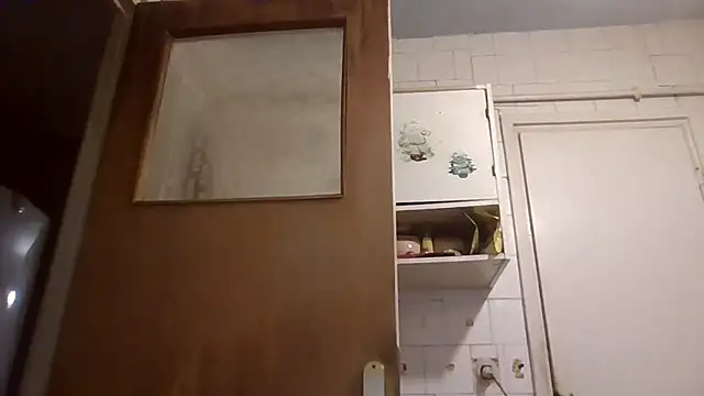 mariusica1@xh live sex cam