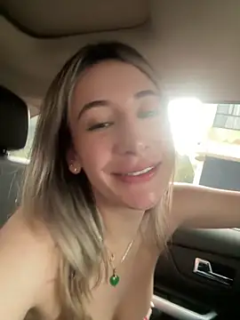 Gabby_cruz_ live sex cam