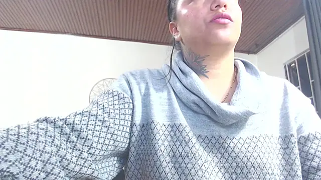 sharon_and_sharit live sex cam