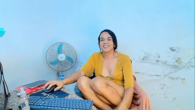 Oh_Tique live sex cam