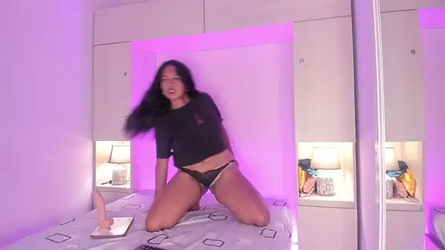 AllieBennet's cam snapshot