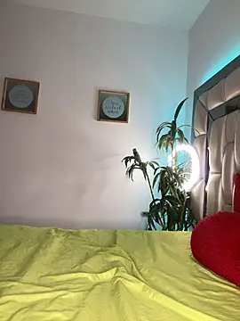 _ISABELLA_HOT_'s cam snapshot