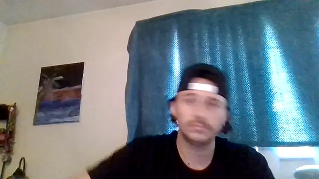 Tallhungandcloudy's cam snapshot