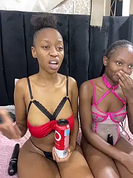 SexyPetitex25 live sex cam