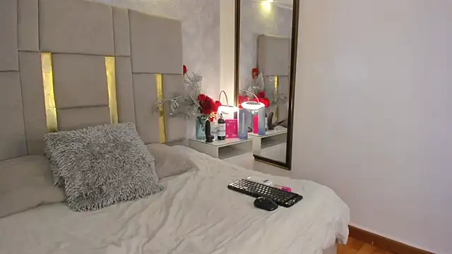 IsisBrown_ live sex cam