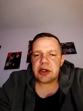 bigdicksperm83 live sex cam