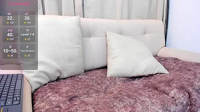 SALOME_F0X_ live sex cam