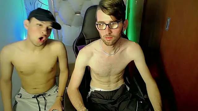 Top_and_bottom's cam snapshot