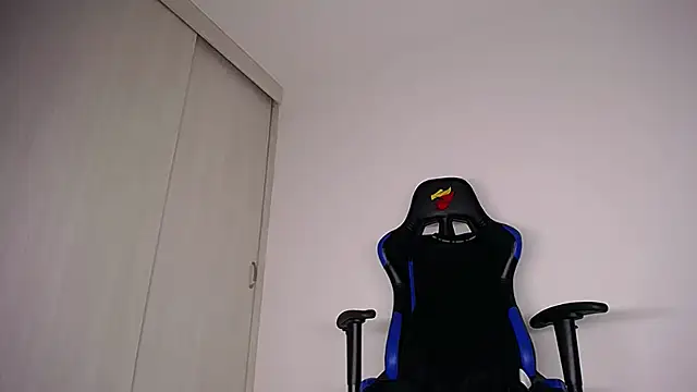 MAXJONES_2 live sex cam