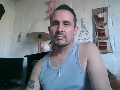 ShapingFeature48's cam snapshot