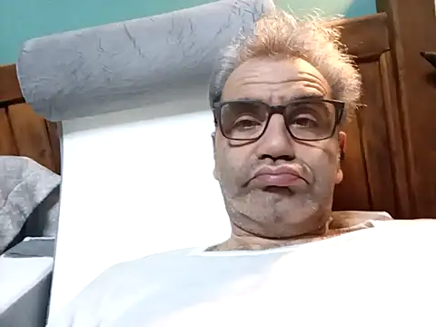 delfi6's cam snapshot