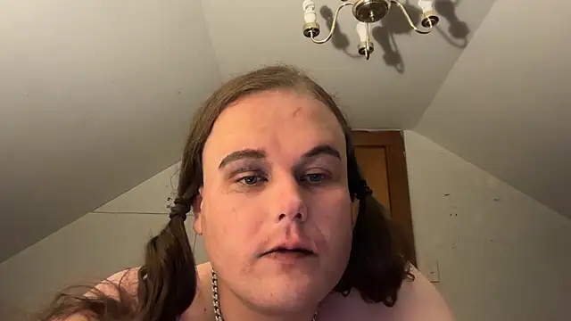 RaeganV's cam snapshot