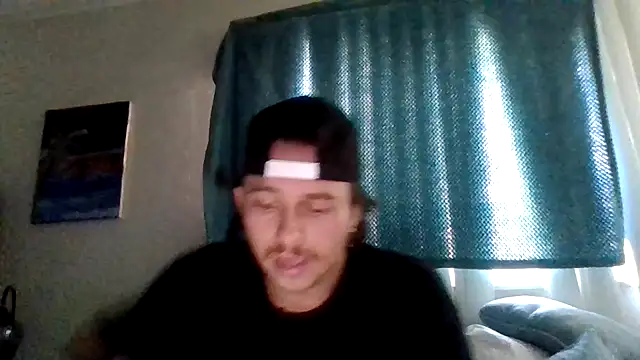 Tallhungandcloudy's cam snapshot