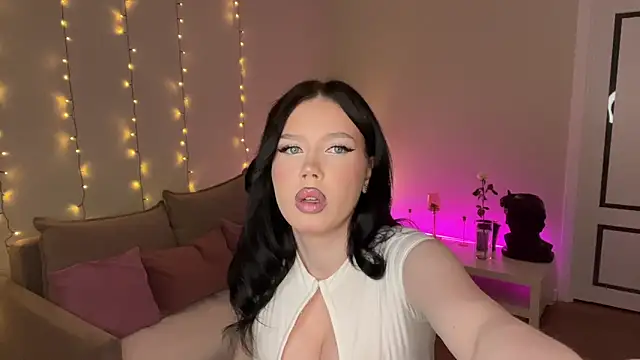 mistress_of_hearts live sex cam