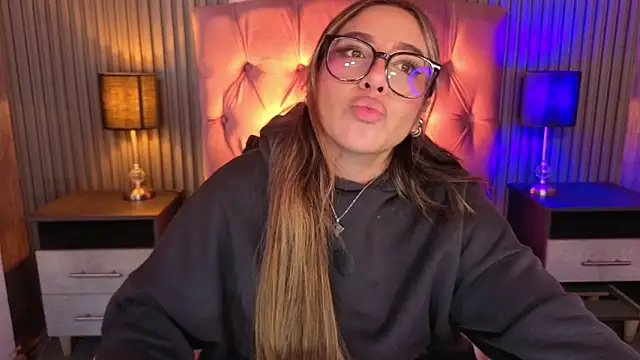 Bonnali_lune live sex cam