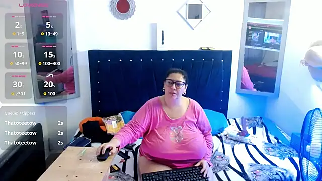 bubis_laru53 live sex cam