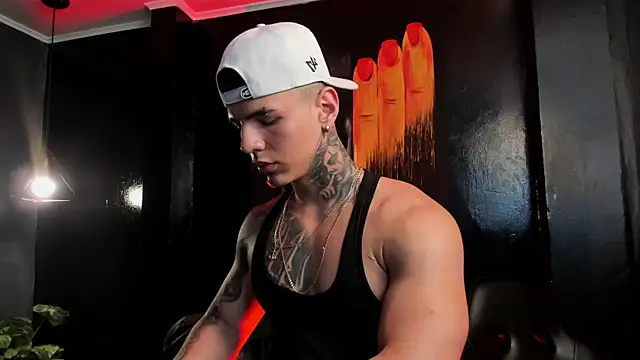 SalvatoreDmore live sex cam