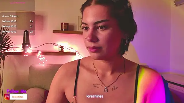 LoraShines's cam snapshot