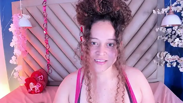 IrinaVoshh_'s cam snapshot