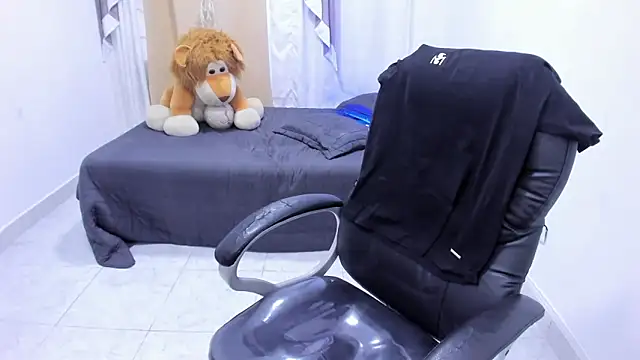 Aron_Boyy live sex cam