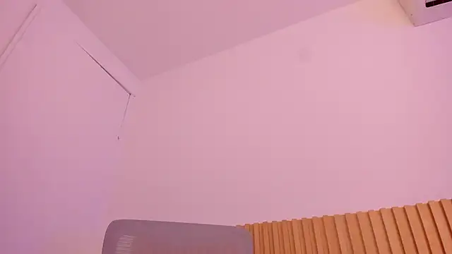 OliviaSweett's cam snapshot