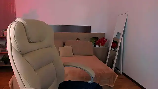 Viola__Shy live sex cam