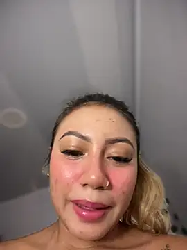 Dulce_Sofi_'s cam snapshot