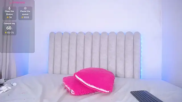 MiaFoox__'s cam snapshot