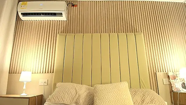 alessia_moon1 live sex cam