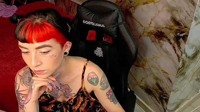 nova_kitttyy's cam snapshot