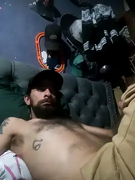 hairy_mannn's cam snapshot