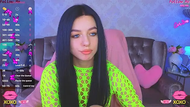 KitnissKiss live sex cam