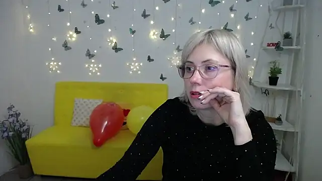 LaurenWishy's cam snapshot