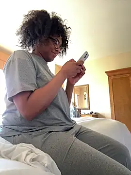 CandyLuxxxx live sex cam