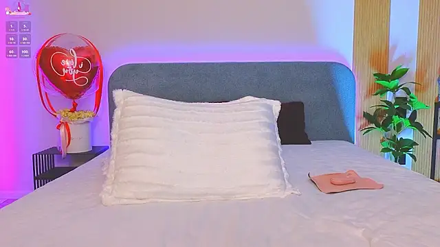 Kira_from_UA live sex cam