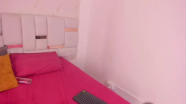 hermione_brown's cam snapshot