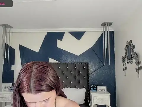 sara_gray__'s cam snapshot