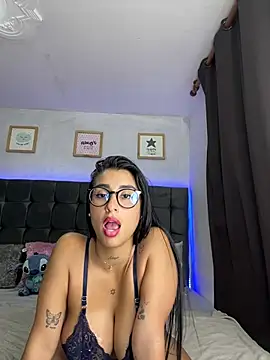 lovely_violet13 live sex cam