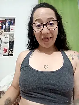 emilypoppy3's cam snapshot