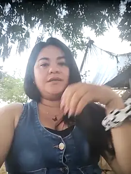 tania_queen live sex cam