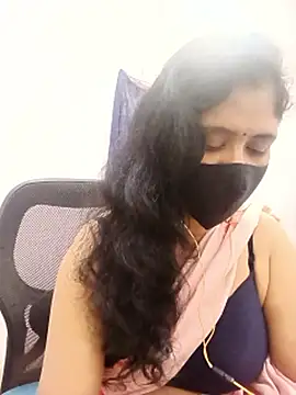 Lucky-Deepthi live sex cam