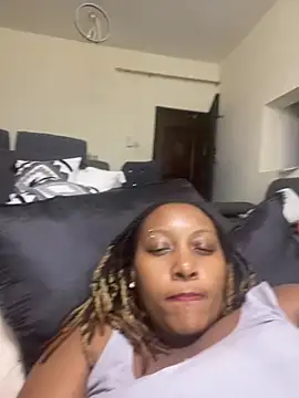 FREAKYBBW_001 live sex cam