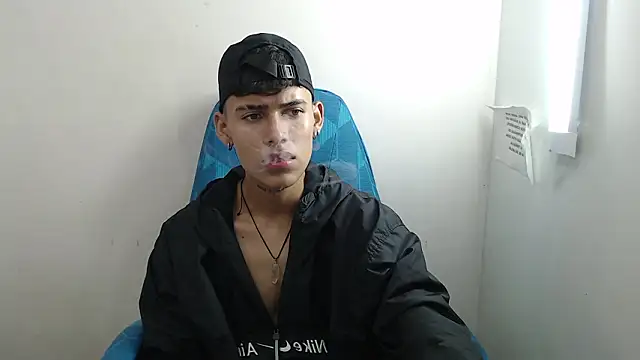 Astaroth_Grigori live sex cam